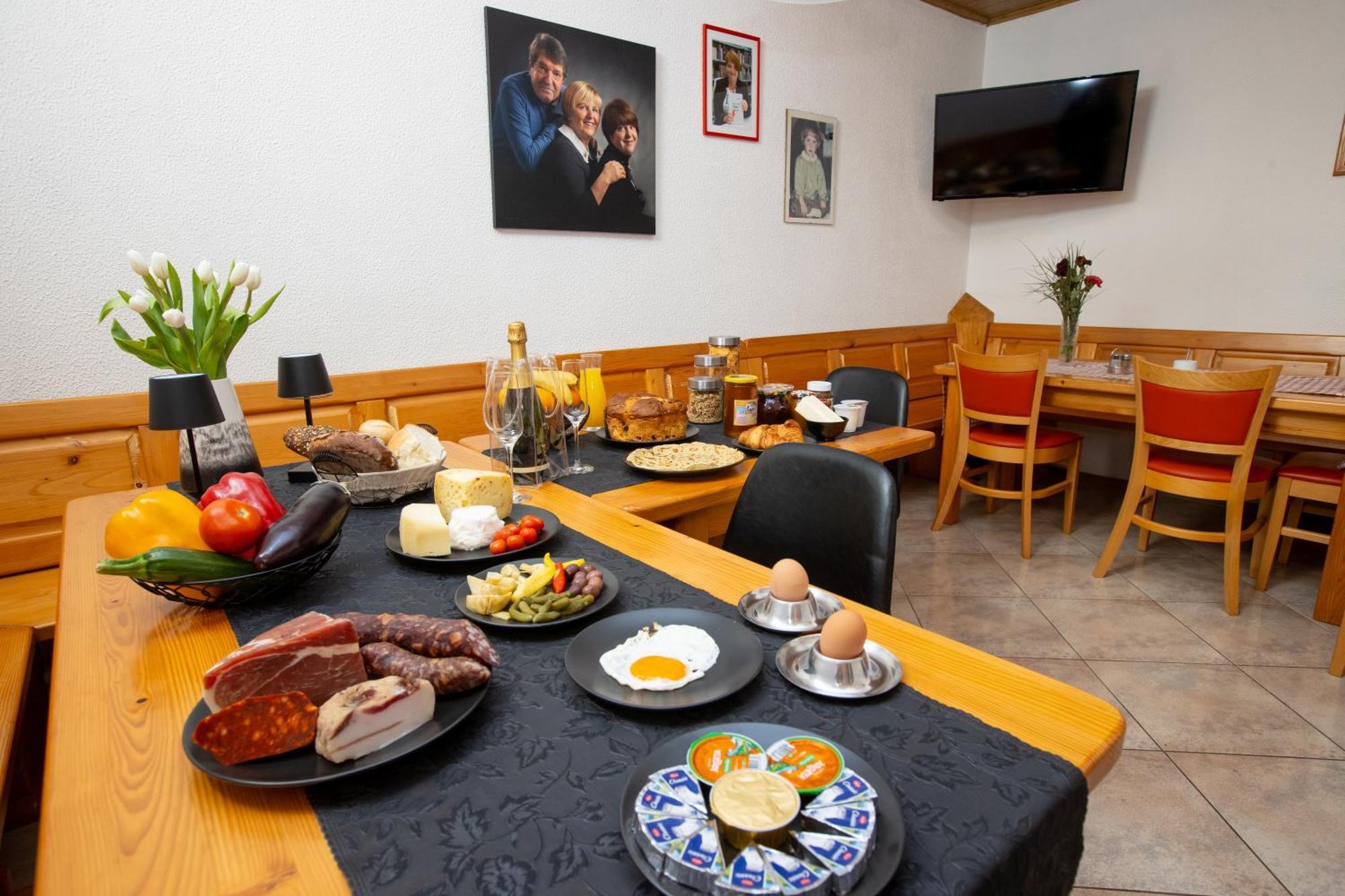 Guesthouse Sanabor بوستوينا المظهر الخارجي الصورة