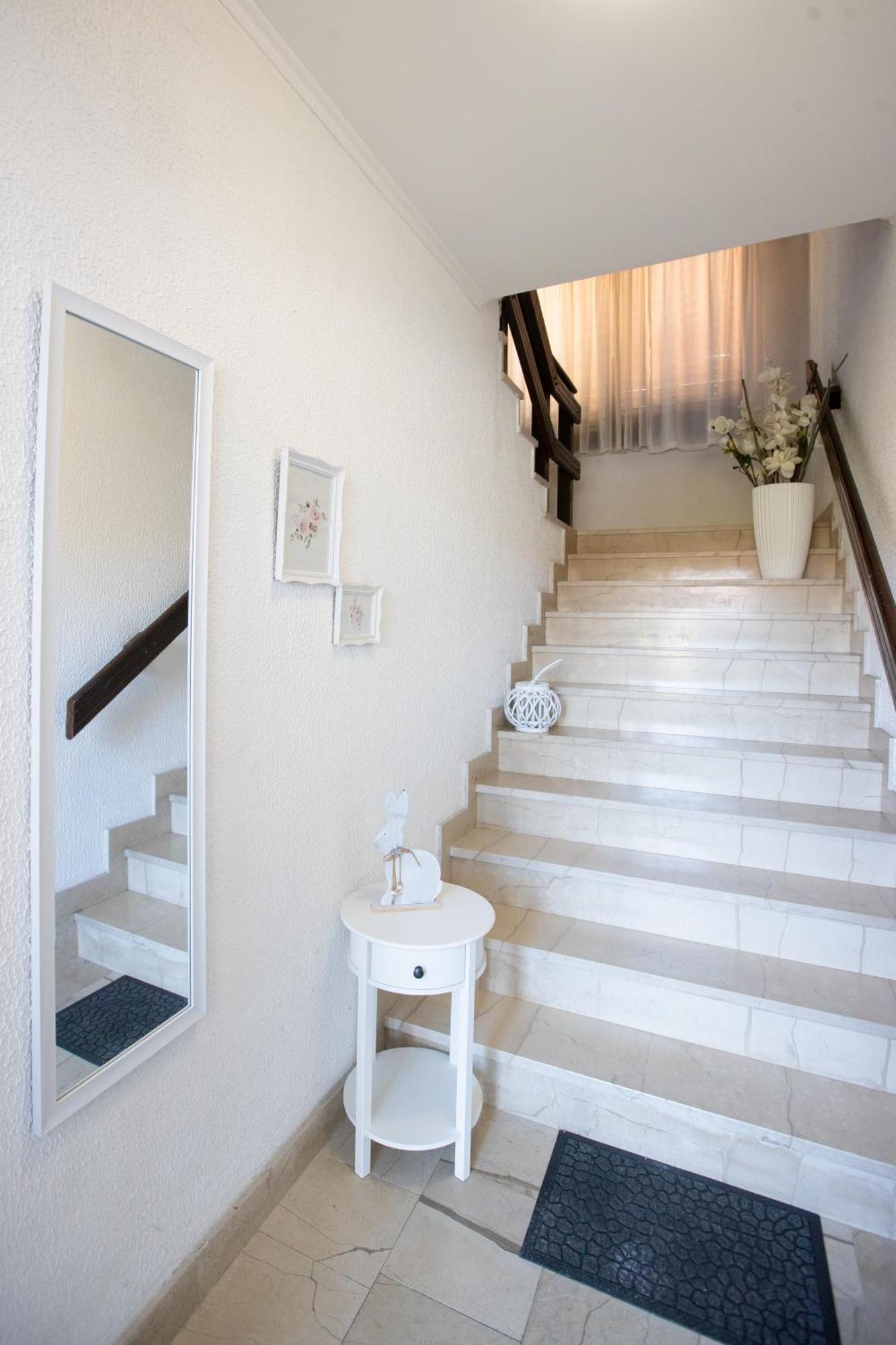 Guesthouse Sanabor بوستوينا المظهر الخارجي الصورة