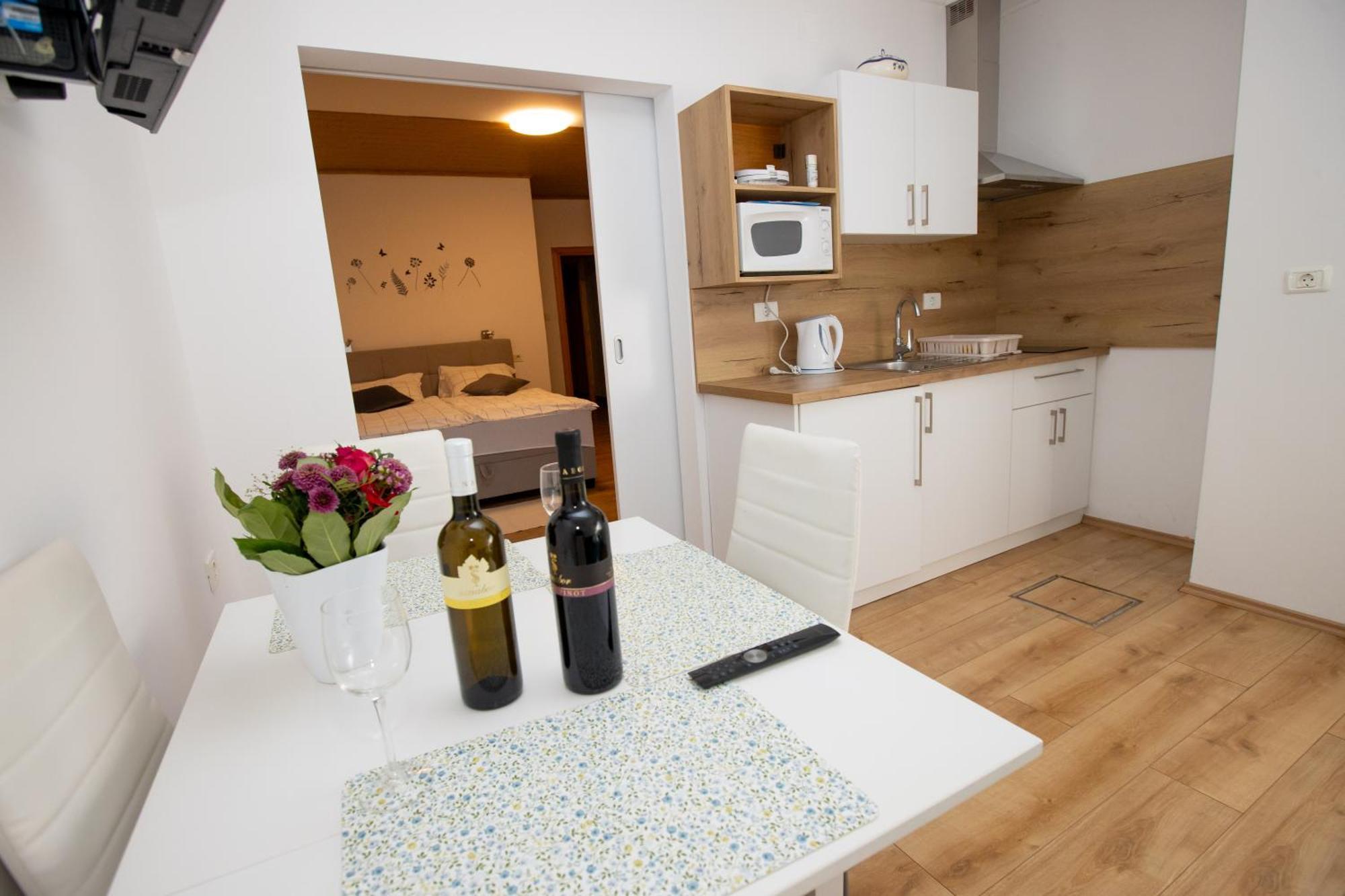 Guesthouse Sanabor بوستوينا المظهر الخارجي الصورة